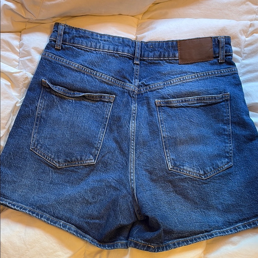 Zara Classic Indigo Denim Shorts - Picture 3 of 5